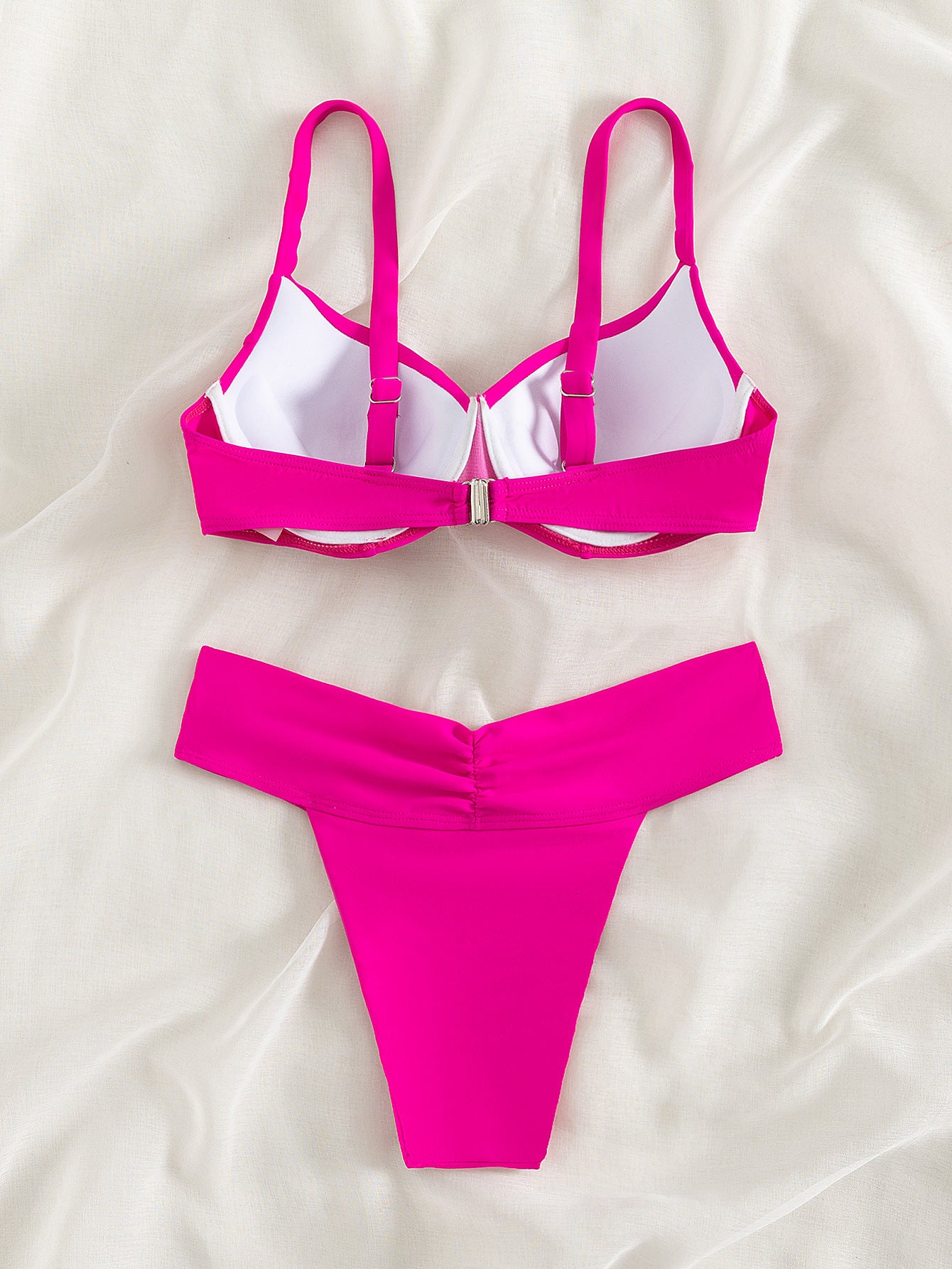 Trendy Effen Bikini Set